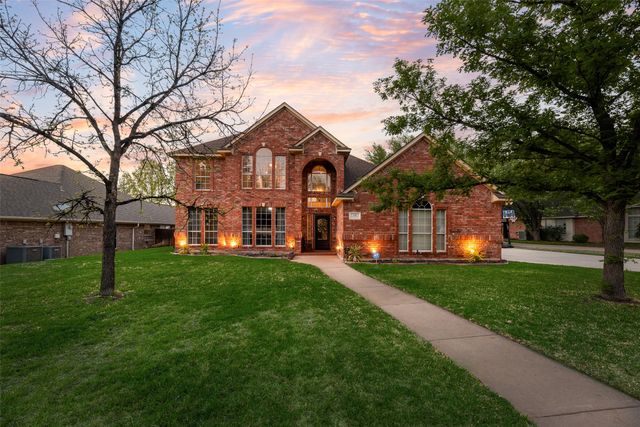 119 Greenhill Trail S, Trophy Club, TX 76262