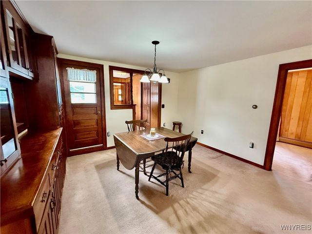 32 Gardner St, Pomfret, NY 14063