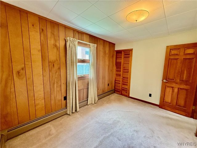 32 Gardner St, Pomfret, NY 14063