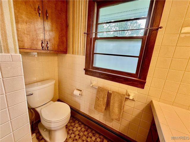 32 Gardner St, Pomfret, NY 14063