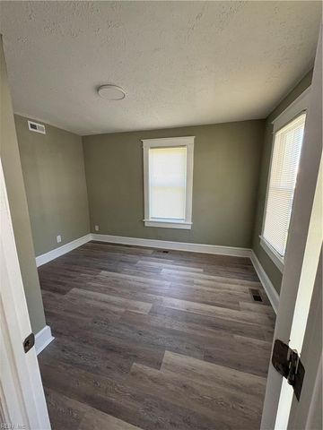 1218 27th ST, Newport News, VA 23607
