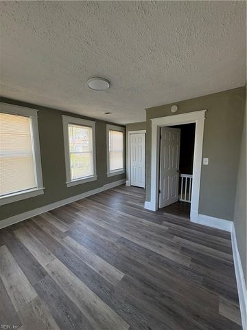 1218 27th ST, Newport News, VA 23607