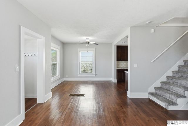 5812 Cedar Street, Omaha, NE 68106