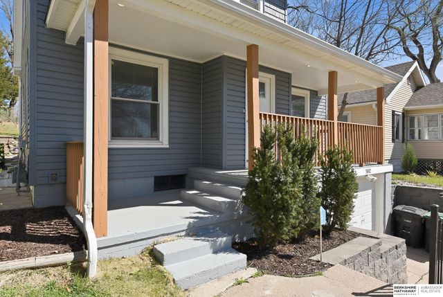 5812 Cedar Street, Omaha, NE 68106