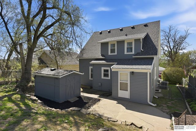 5812 Cedar Street, Omaha, NE 68106