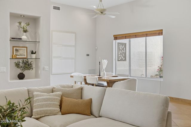 4701 E RANCHO LAREDO Drive, Cave Creek, AZ 85331