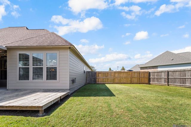 16472 Orchard Way Dr, Prairieville, LA 70769