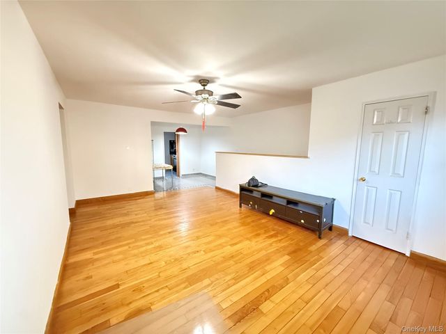 150-19 Jewel Ave 310B, Flushing, NY 11367