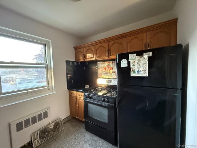 150-19 Jewel Ave 310B, Flushing, NY 11367