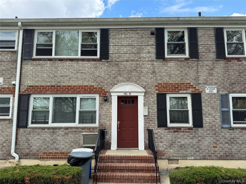 150-19 Jewel Ave 310B, Flushing, NY 11367