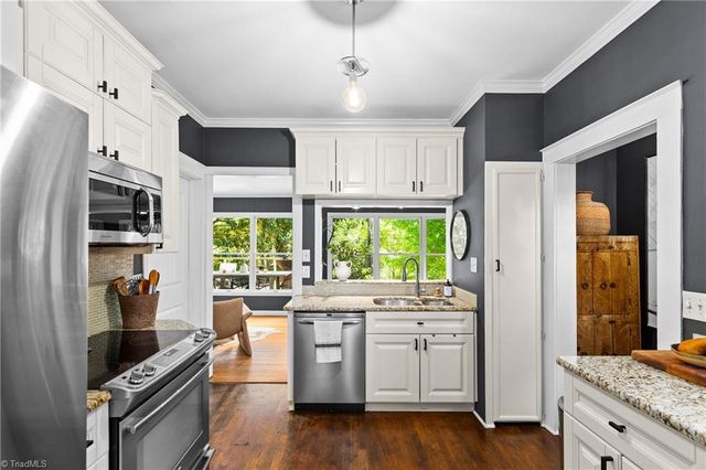 413 Edgedale Drive, High Point, NC 27262