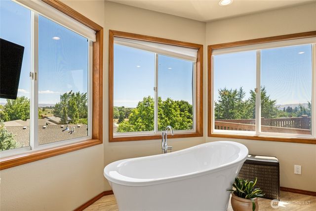 1605 Bonnie Lane, Ellensburg, WA 98926