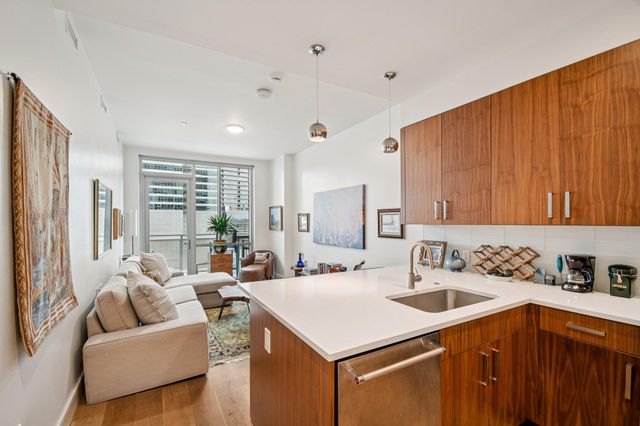 222 West Ave 1211, Austin, TX 78701