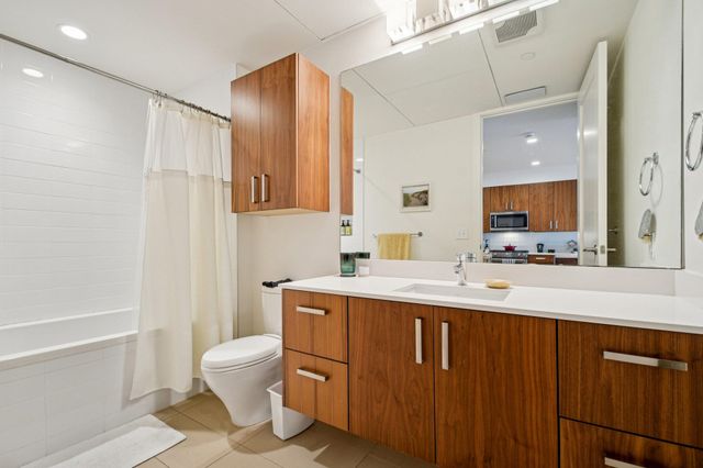 222 West Ave 1211, Austin, TX 78701