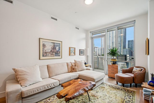 222 West Ave 1211, Austin, TX 78701