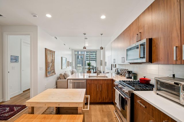 222 West Ave 1211, Austin, TX 78701