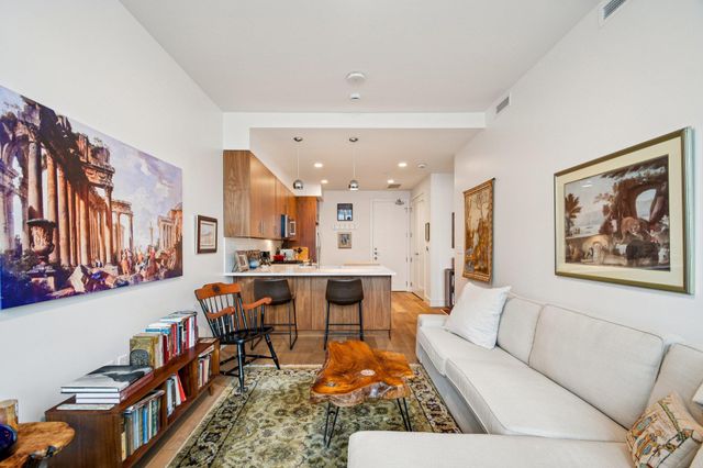 222 West Ave 1211, Austin, TX 78701