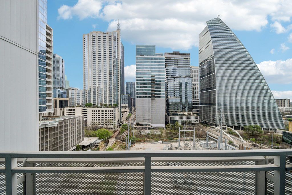 222 West Ave 1211, Austin, TX 78701