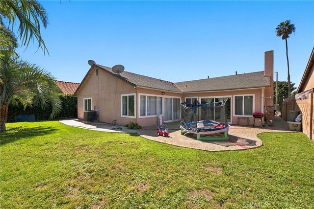 946 Goldenrod, Costa Mesa, CA 92626