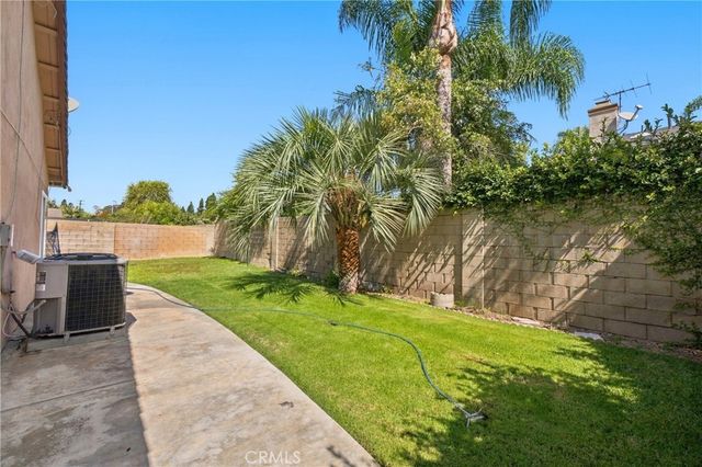 946 Goldenrod, Costa Mesa, CA 92626