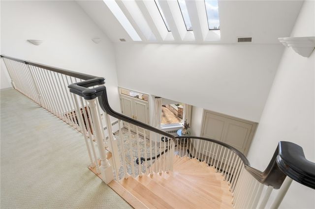 7 Oak Tree Lane, Cranston, RI 02920