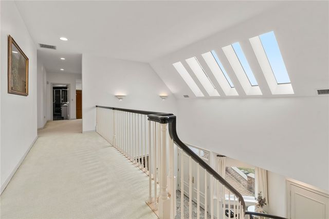 7 Oak Tree Lane, Cranston, RI 02920