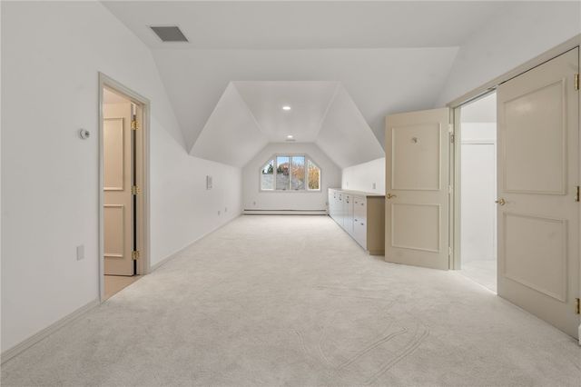 7 Oak Tree Lane, Cranston, RI 02920