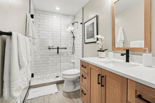 887 Greenhills Drive, Ann Arbor, MI 48105