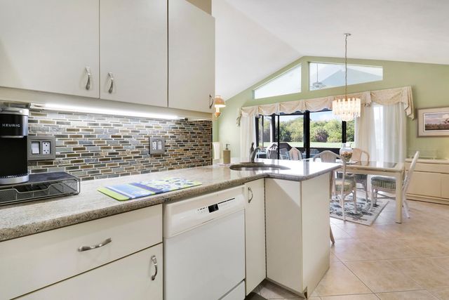 7137 SE Quincy Terrace, Hobe Sound, FL 33455