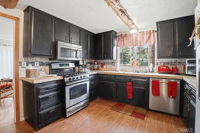 31051 Wild Oak, Running Springs, CA 92382