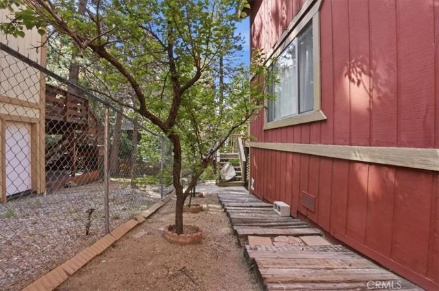 31051 Wild Oak, Running Springs, CA 92382