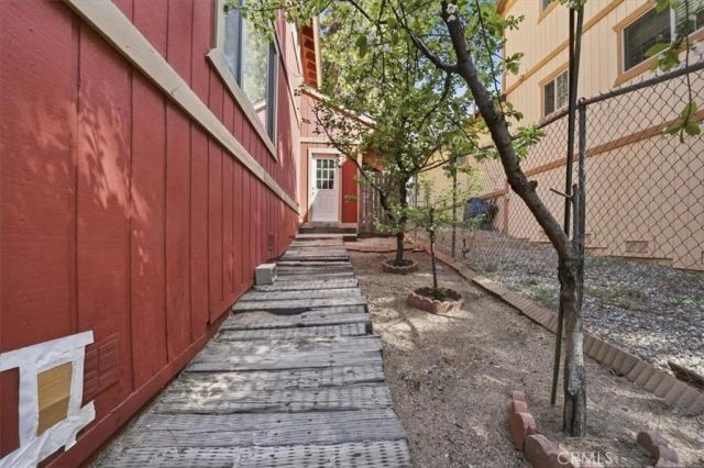 31051 Wild Oak, Running Springs, CA 92382