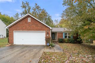 5704 Shining Oak Lane, Charlotte, NC 28269