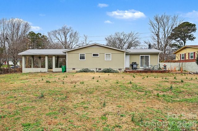 4206 Tipperary Place, Charlotte, NC 28215