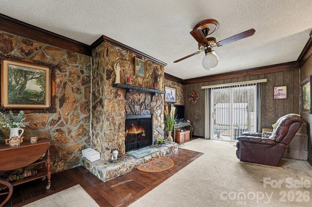 4206 Tipperary Place, Charlotte, NC 28215