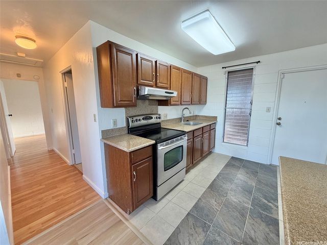 94-1032 Hiapo Street, Waipahu, HI 96797