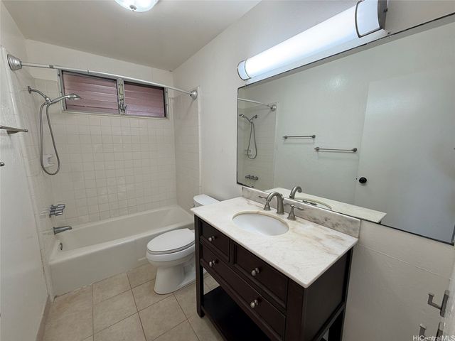 94-1032 Hiapo Street, Waipahu, HI 96797