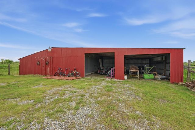 998 Bledsoe Road, Gunter, TX 75058