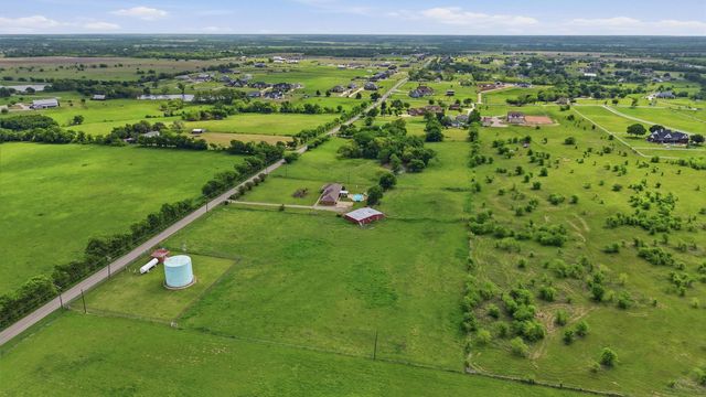 998 Bledsoe Road, Gunter, TX 75058