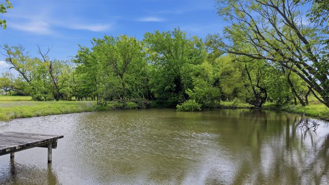 998 Bledsoe Road, Gunter, TX 75058