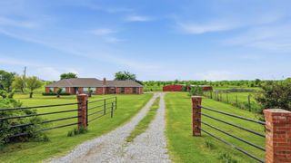 998 Bledsoe Road, Gunter, TX 75058