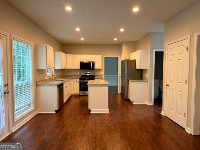 2845 White Blossom Lane, Suwanee, GA 30024
