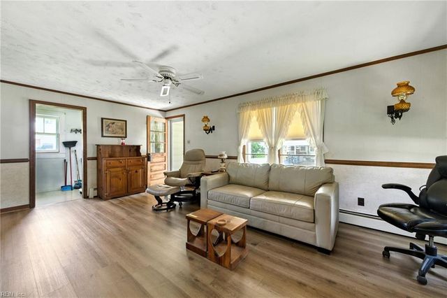 208 Little Florida RD, Poquoson, VA 23662
