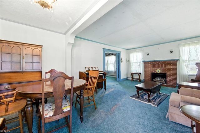 208 Little Florida RD, Poquoson, VA 23662
