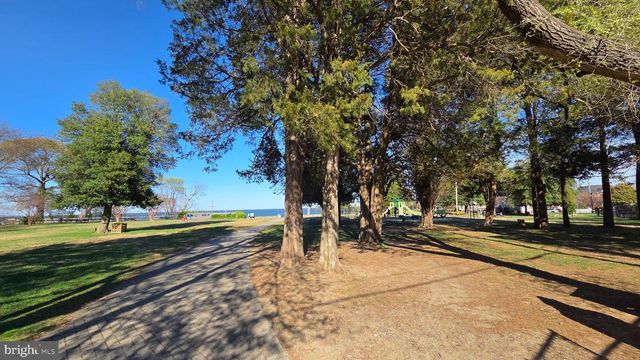 1075 SUN VALLEY DR, Annapolis, MD 21409