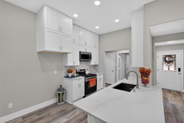 5107 Royal Cypress Drive, Katy, TX 77449