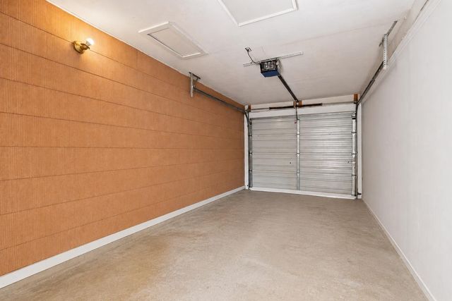 2411 S 6th ST, Austin, TX 78704