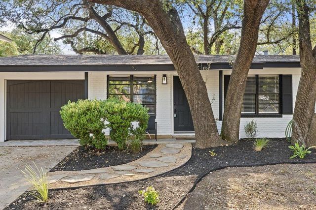 2411 S 6th ST, Austin, TX 78704