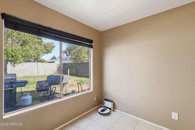 7052 W TURQUOISE Avenue, Peoria, AZ 85345