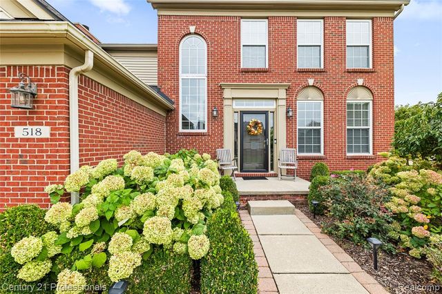 518 Beechwood Way, Lake Orion, MI 48362
